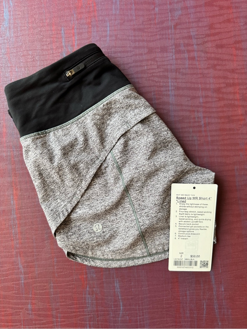 Lululemon Speed Up MR Short 4" in Heathered Gray & Black